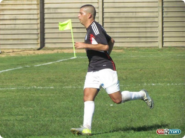 הורחק בשורות אולגה. אדם לם (חן קורקוס)